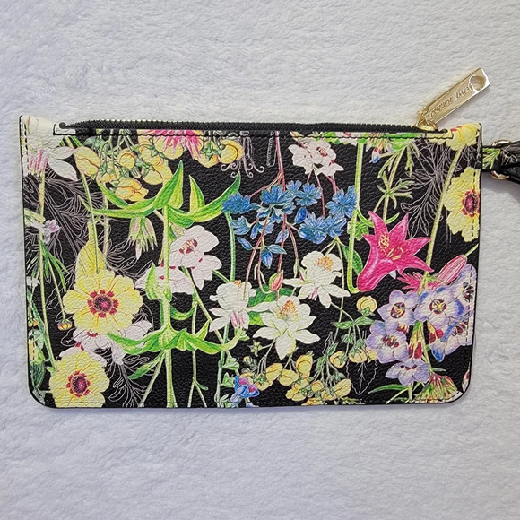 NWOT Betsey Johnson Black Floral Wristlet 8.5" X 5.5" Zip Close Gold Hardware - Picture 5 of 8